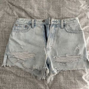 Abercrombie shorts. Excellent condition. Worn once.